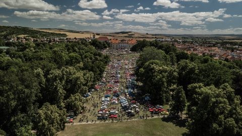 https://www.slavkov.cz/wp-content/uploads/2018/07/veteranfest_dron.jpg