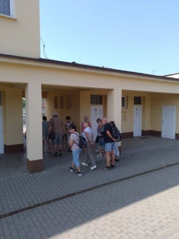 https://www.slavkov.cz/wp-content/uploads/2019/07/seniori-malhotky-5.jpg